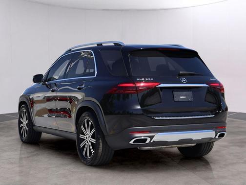 Obsidian Black Metallic 2025 Mercedes-Benz GLE 350 Base 4MATIC
