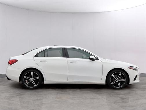 2022 Mercedes-Benz A-Class A 220 4MATIC