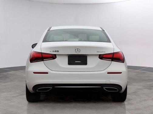 2022 Mercedes-Benz A-Class A 220 4MATIC