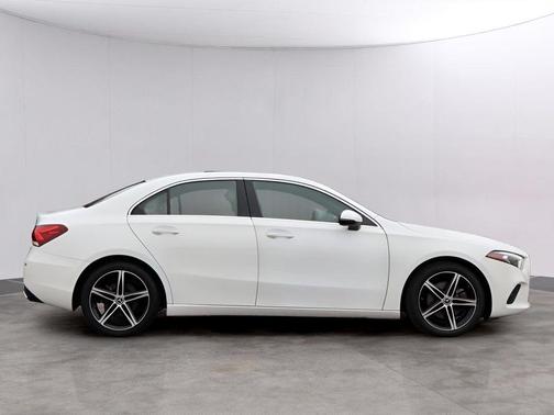 2022 Mercedes-Benz A-Class A 220 4MATIC