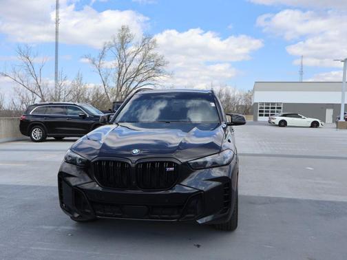 Black Sapphire Metallic 2025 BMW X5 M60i
