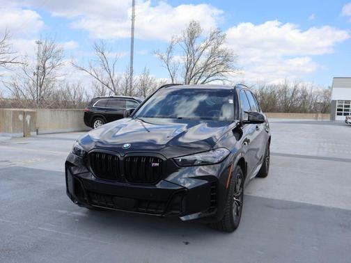 Black Sapphire Metallic 2025 BMW X5 M60i