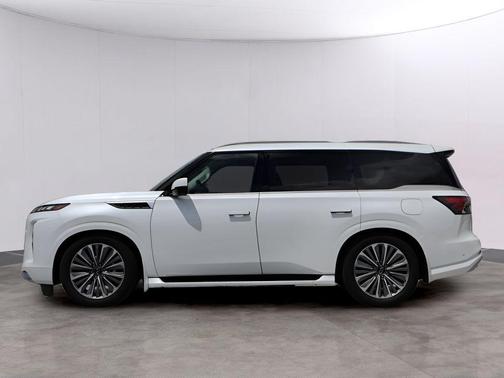 Radiant White 2025 INFINITI QX80 SENSORY