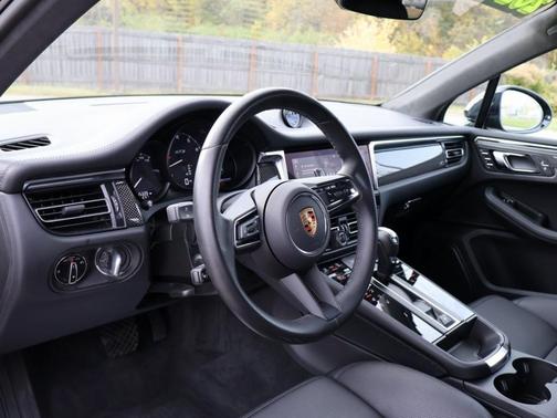 2024 Porsche Macan GTS