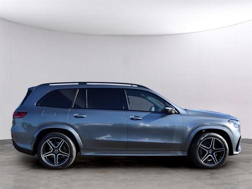 2026 Mercedes-Benz GLS 450 4MATIC