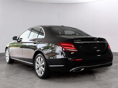 2019 Mercedes-Benz E-Class E 300