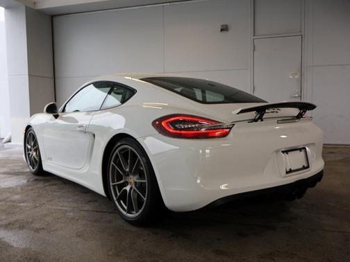 2015 Porsche Cayman GTS