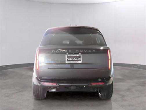 2024 Land Rover Range Rover P530 SE