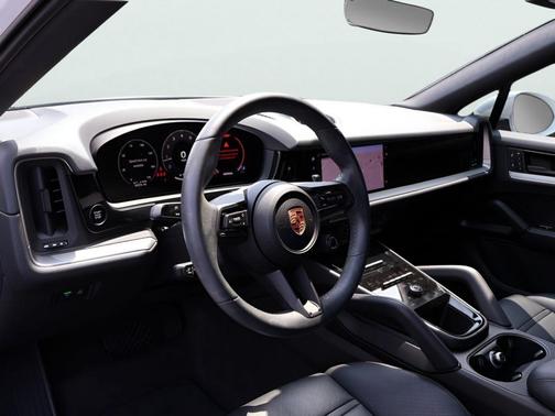 Carrara White Metallic 2025 Porsche Cayenne AWD
