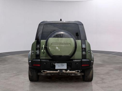 Woolstone Green 2026 Land Rover Defender P400 X-Dynamic SE