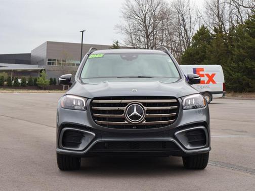 2025 Mercedes-Benz GLS 450 4MATIC