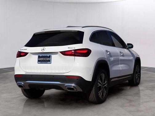 Polar White 2026 Mercedes-Benz GLA 250 Base 4MATIC