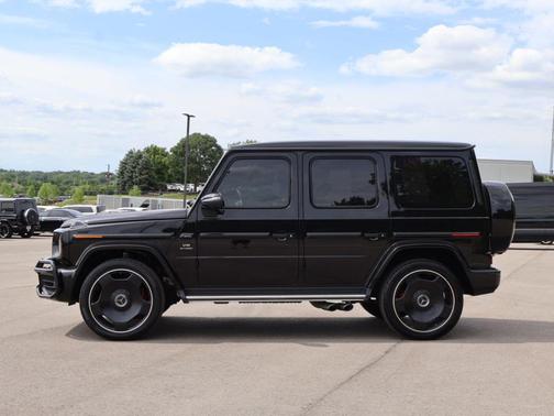 Obsidian Black Metallic 2024 Mercedes-Benz AMG G 63 4MATIC