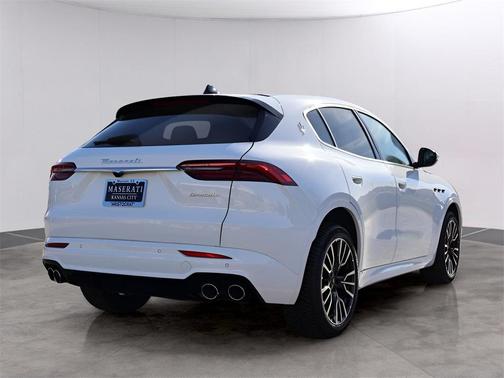 2025 Maserati Grecale Base