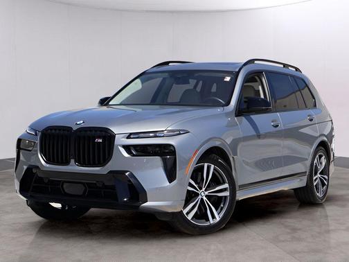 Gray Metallic 2025 BMW X7 M60i