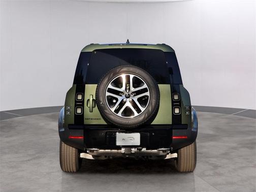 2026 Land Rover Defender 110 S