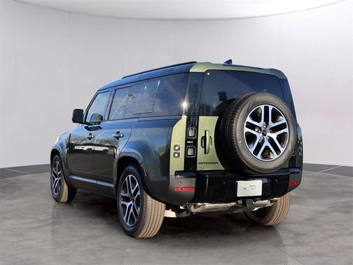 2026 Land Rover Defender 110 S