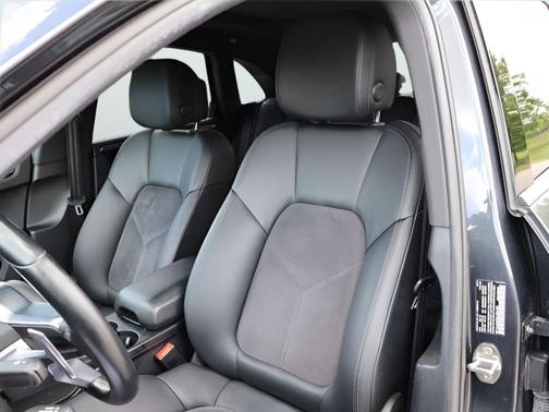 Gray 2019 Porsche Macan Base