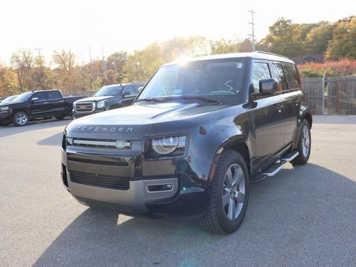2024 Land Rover Defender P400 X-Dynamic SE