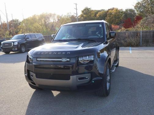 2024 Land Rover Defender P400 X-Dynamic SE