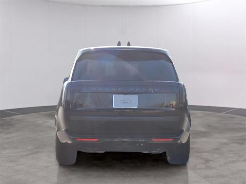 2026 Land Rover Range Rover SE