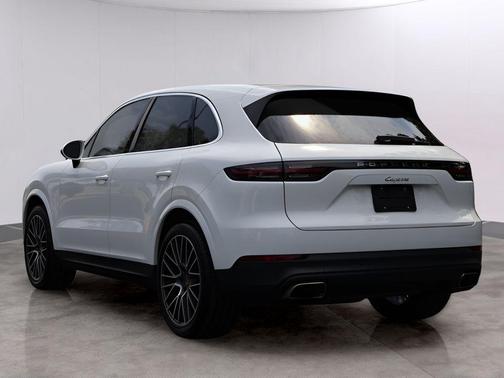White 2020 Porsche Cayenne Base