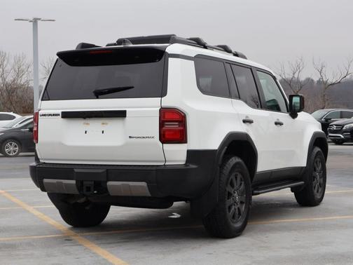 2024 Toyota Land Cruiser Base