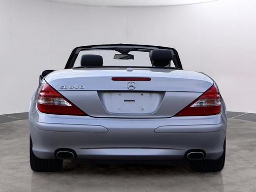Iridium Silver Metallic 2008 Mercedes-Benz SL-Class SL 550