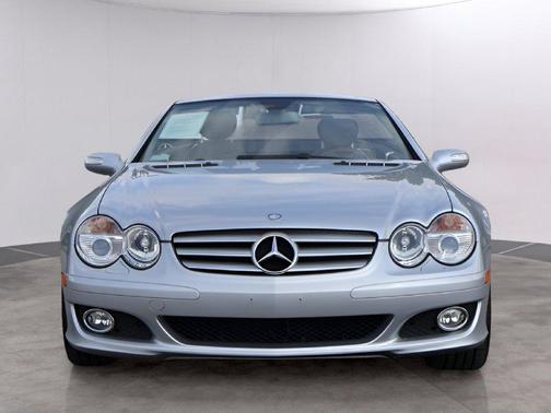 Iridium Silver Metallic 2008 Mercedes-Benz SL-Class SL 550