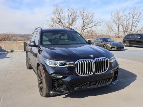 2019 BMW X7 xDrive50i