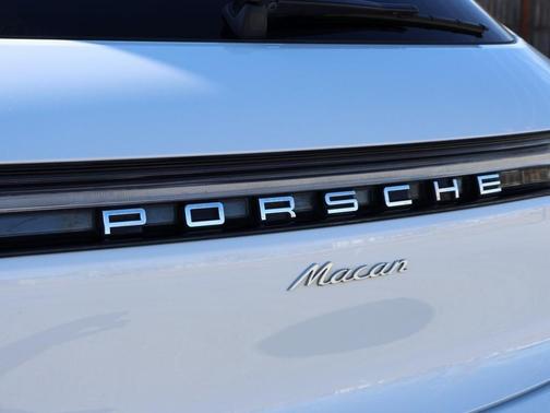 2024 Porsche Macan 