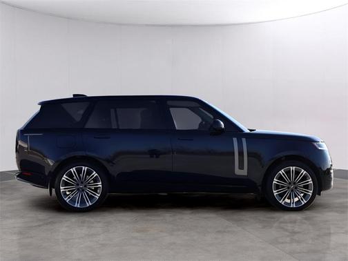 2024 Land Rover Range Rover P530 SE