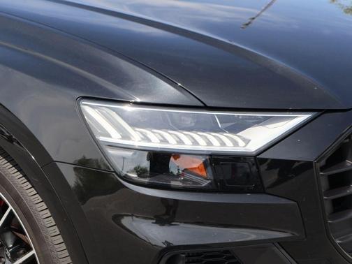 Mythos Black Metallic 2023 Audi SQ8 4.0T Prestige