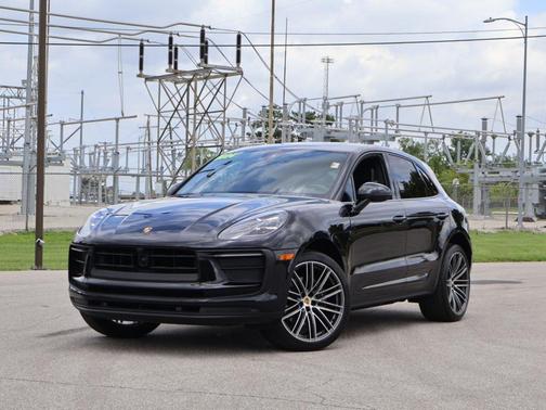 Black 2024 Porsche Macan