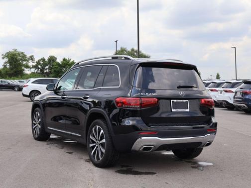 Midnight Black 2023 Mercedes-Benz GLB 250 Base 4MATIC