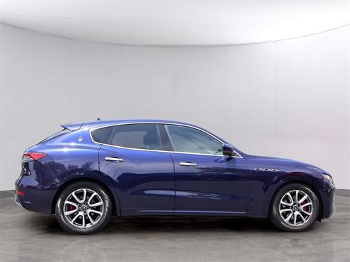 2021 Maserati Levante Base