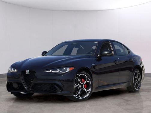 2026 Alfa Romeo Giulia Base