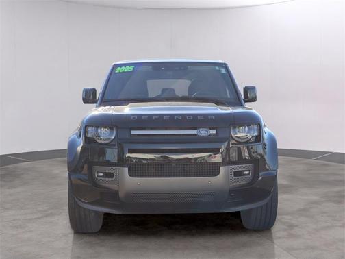 2025 Land Rover Defender P500 X-Dynamic SE