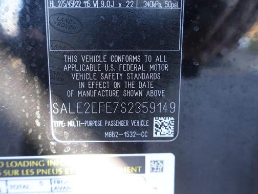 2025 Land Rover Defender P500 X-Dynamic SE