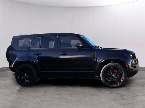 2025 Land Rover Defender P500 X-Dynamic SE