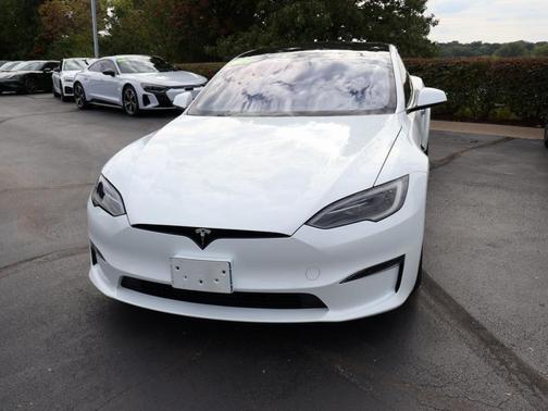 2024 Tesla Model S Base