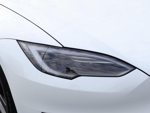 2024 Tesla Model S Base