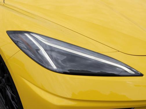 2025 Chevrolet Corvette Stingray w/2LT