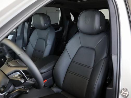 2025 Porsche Cayenne S