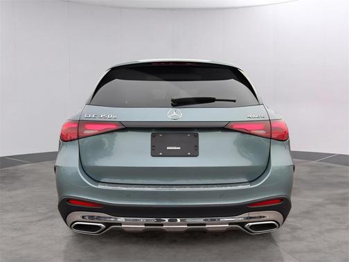 2026 Mercedes-Benz GLC 350e 