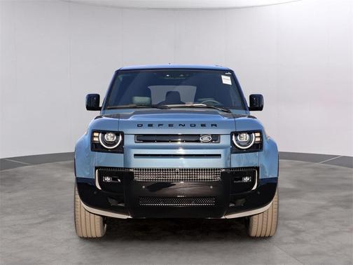 2026 Land Rover Defender 110 X-Dynamic SE