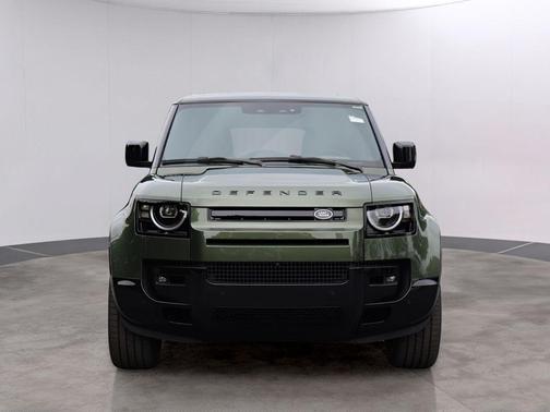 Woolstone Green 2026 Land Rover Defender P400 X-Dynamic SE