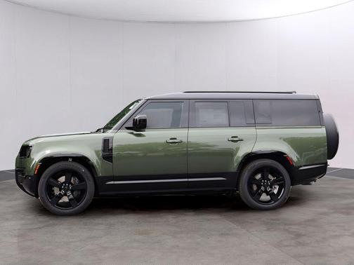 Woolstone Green 2026 Land Rover Defender P400 X-Dynamic SE
