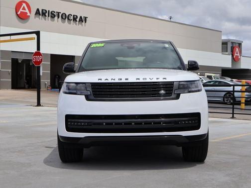 Ostuni Pearl White 2025 Land Rover Range Rover P530 Autobiography