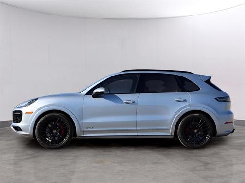 2023 Porsche Cayenne GTS